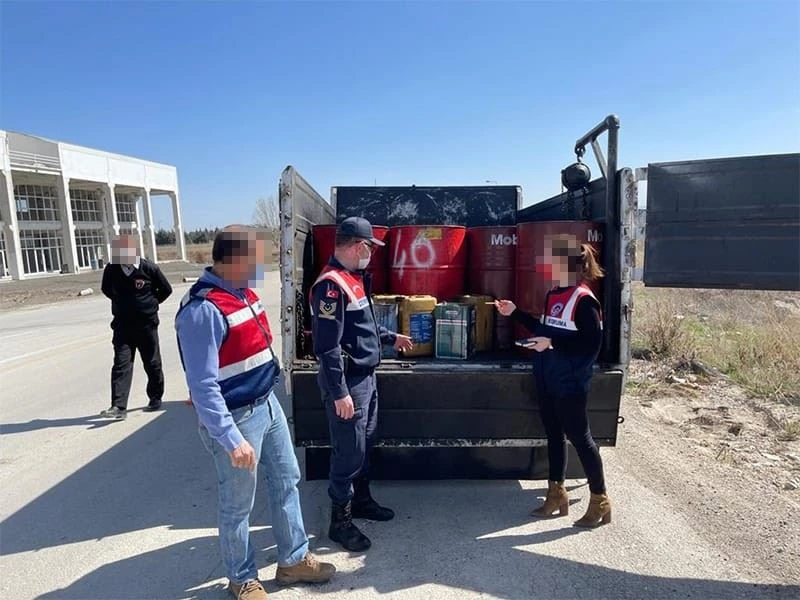 Ankara’da aracında 2 bin 200 litre atık yağ ile yakalanan şahsa 402 bin 385 lira ceza
