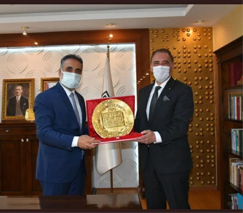 Cezayir, Ankara Büyükelçisi Adjabi MAÜ Rektörü Özcoşar ile görüştü
