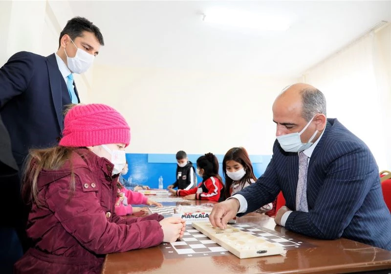 Öğrencilerin heyecanı başkanı heyecanlandırdı
