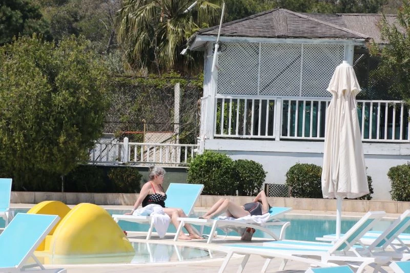 (Özel) Nisan ve Mayıs rezervasyonları iptal olan Rus turistler Türkiye hayalinden vazgeçmiyor
