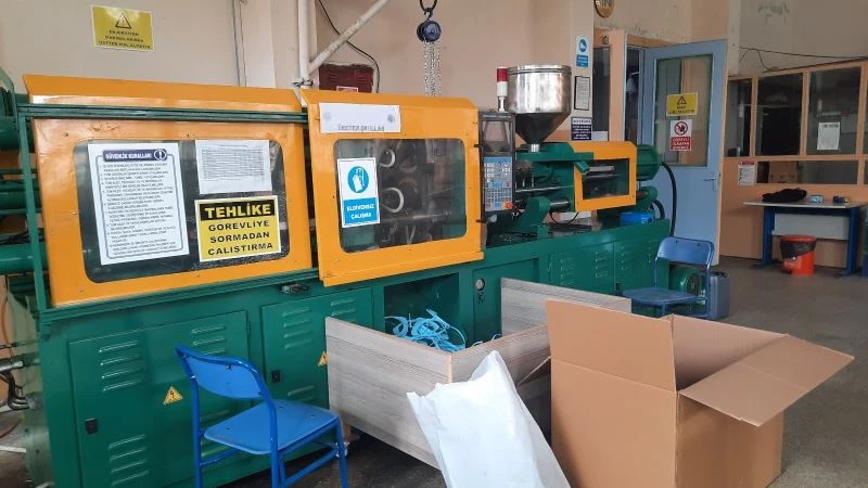 (Özel)Mavi kapaklar siperliğe dönüştürülüyor
