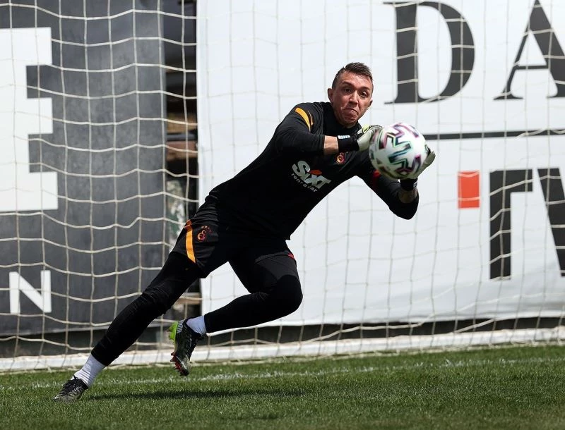 Galatasaray 6 eksikle İzmir yolcusu!
