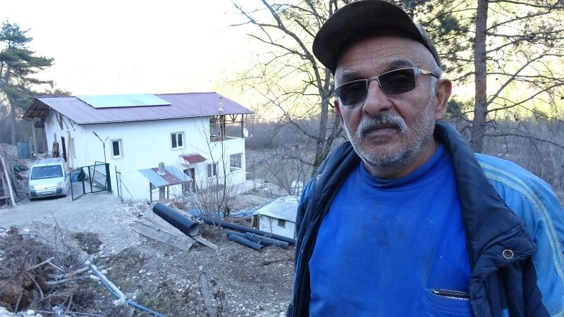 Elektrik hattı için istenilen ücreti fazla bulunca çareyi güneş enerjisinde buldu
