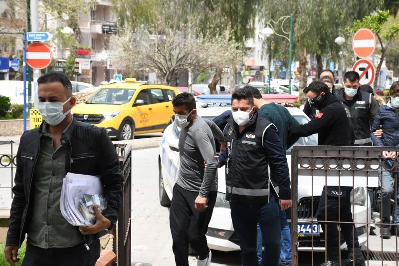 FETÖ üyelerinin yurt dışı planını polis engelledi
