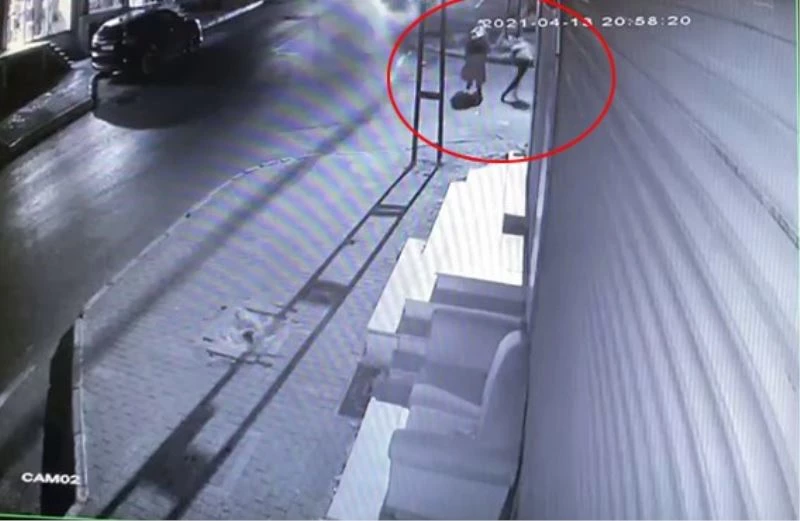 (Özel) Yaşının iki katı suçu bulunan kapkaççı yakalandı
