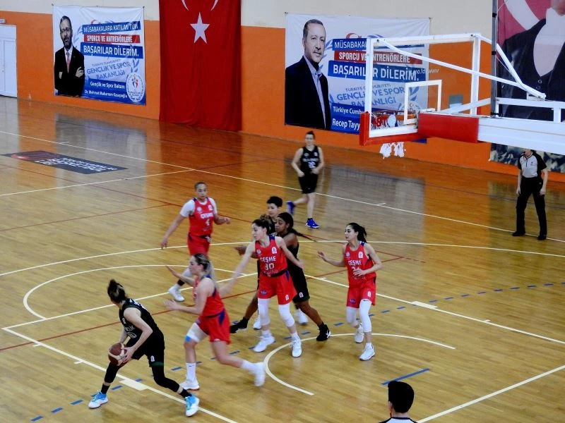 Play-off hedefine ulaşan Çeşme Basket, sıralama için oynuyor