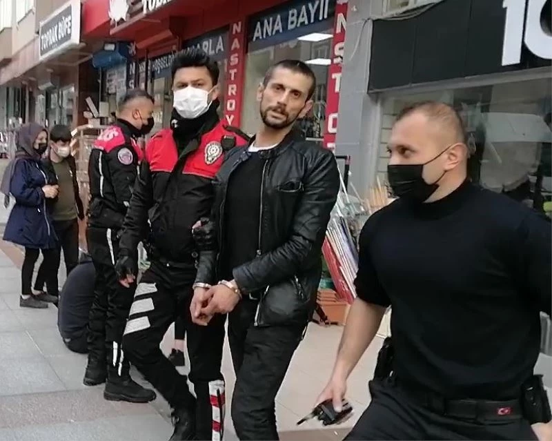 Ruhsatsız tabancayla ateş etti, tehditler savurdu
