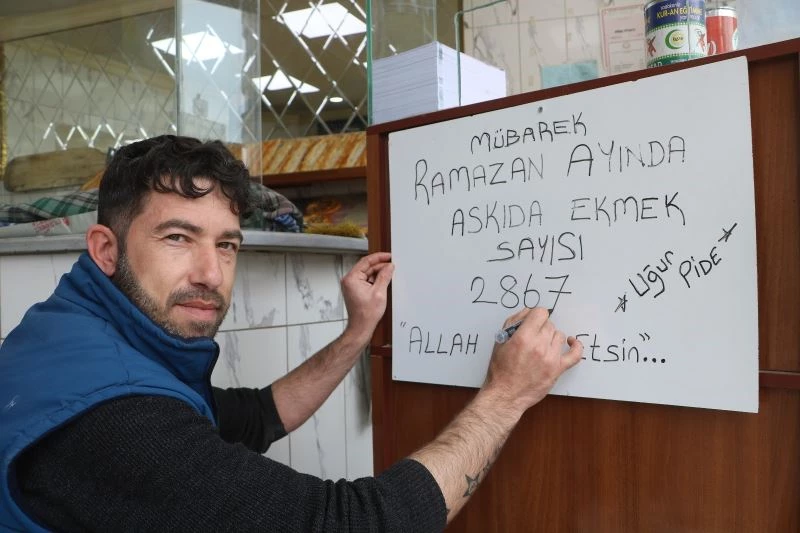 Askıda ekmeğe 3 bin ekmekle destek verdiler
