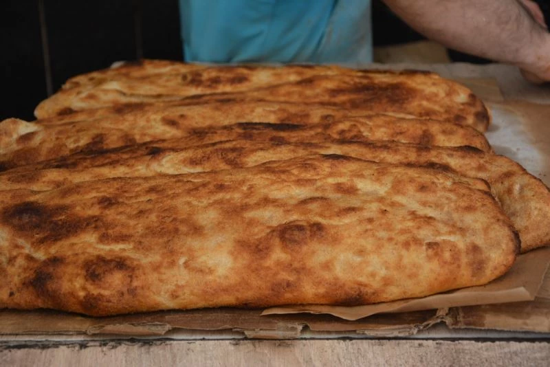 Sandıklı’nın damak çatlatan lezzeti: ’haşhaşlı tahinli pide’
