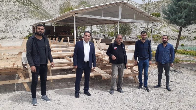 Deprem enkazından çıkan keresteler üretime kazandırıldı
