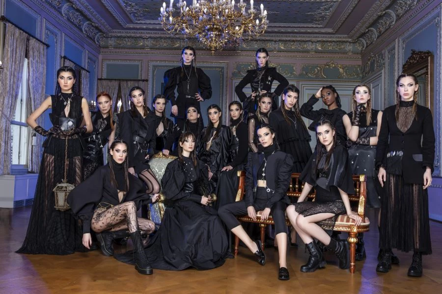 Tasarımcı Mert Erkan’Dan “Cadılar Meclisi” Uyarlaması