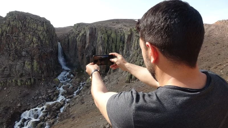 Baharla birlikte ‘Çır Şelalesi’ coştu
