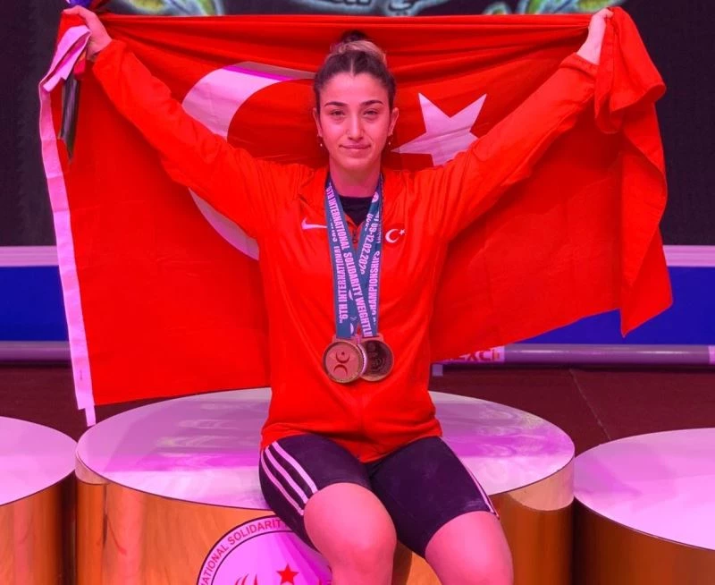 Berfin, Moskova’da altın madalya için mücadele edecek
