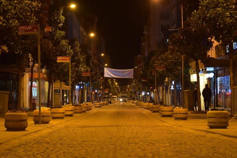 Kısıtlamalar Balıkesir’de başladı
