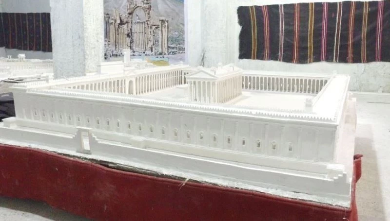 (ÖZEL) Suriyeli Ali Taha, doğduğu Palmira antik kentinin hasretini maketiyle gideriyor
