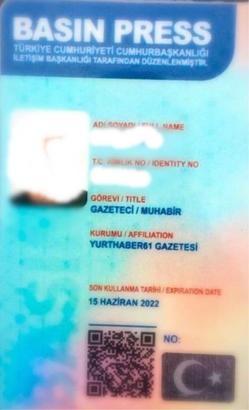 Sokağa çıkma kısıtlamasını delmek için sarı basın kartının sahtesini hazırlamışlar
