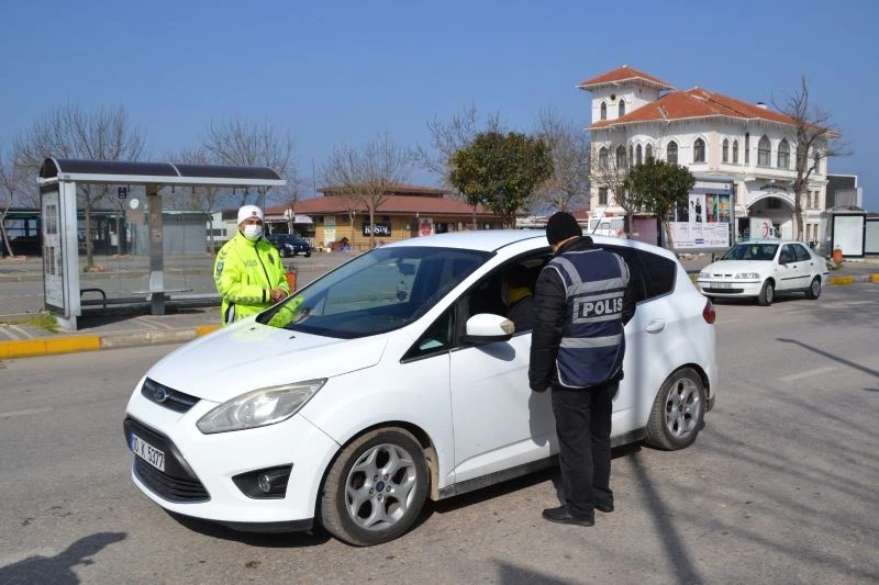 Yasaklara uymayan 740 kişiye ceza kesildi
