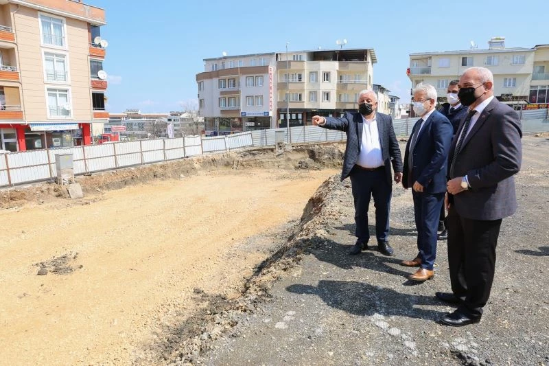 Üçevler Mahallesi kapalı pazar yerine kavuşacak
