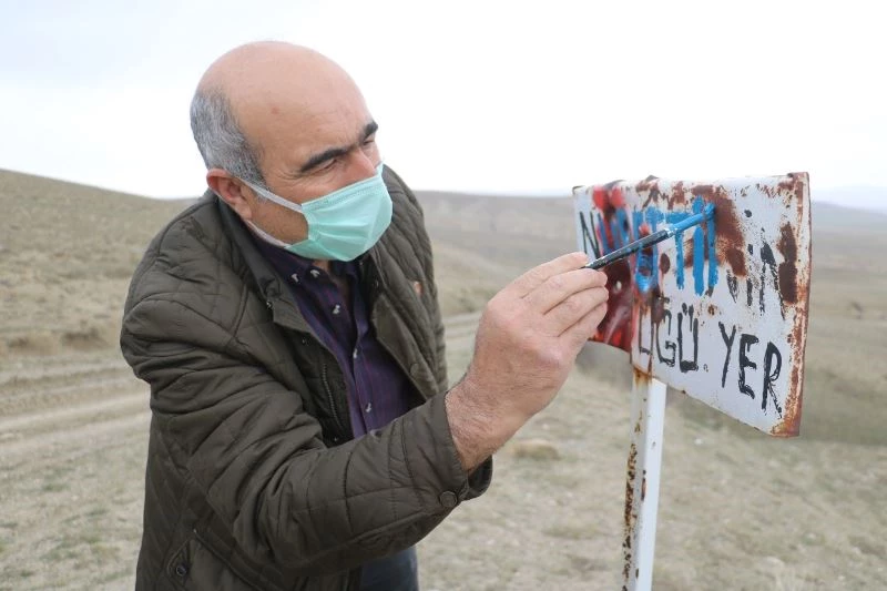 Dikkat çeken tabela, hikayesinde dram var
