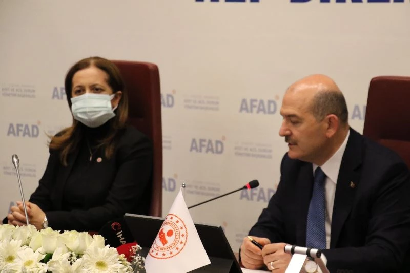 DİSK ile AFAD arasında “Afet Eğitim İşbirliği Protokolü” imzalandı (2)
