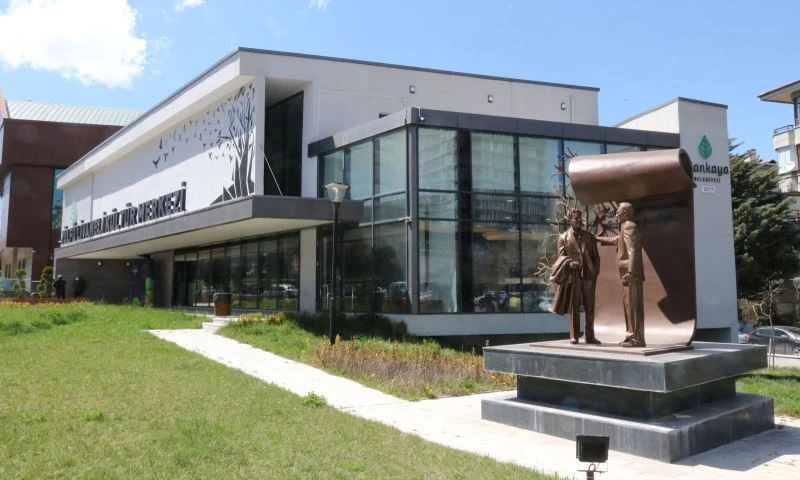 Çankaya’dan çocukların kumbarasına oyuncak
