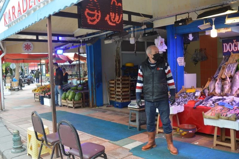 Sezonu bitiren balıkçılar başka iş arayışında
