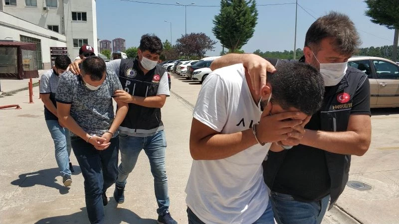52 bin 920 uyuşturucu hapla yakalanan 3 kişiye 5’er yıl hapis
