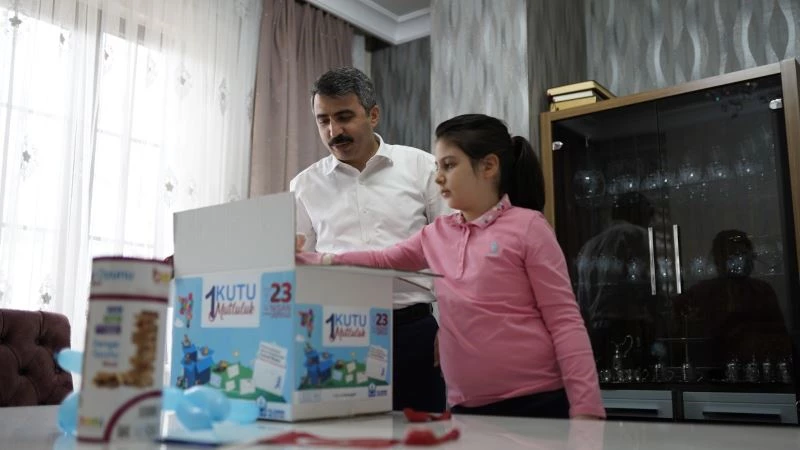 Yıldırım’dan kanser hastası çocuklara kutu kutu mutluluk

