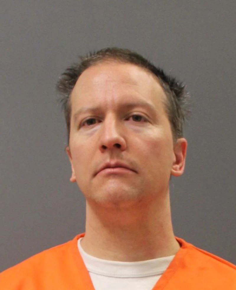 Floyd cinayetinden suçlu bulunan Chauvin, cezaevinin özel bir alanında tutuluyor
