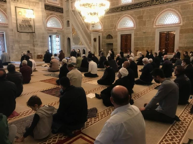 Mimar Sinan’ın 441 yıllık eseri, cuma namazıyla yeniden ibadete açıldı
