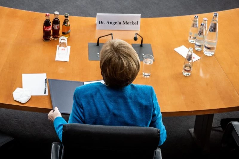 Merkel, Wirecard skandalında tanık olarak dinlendi
