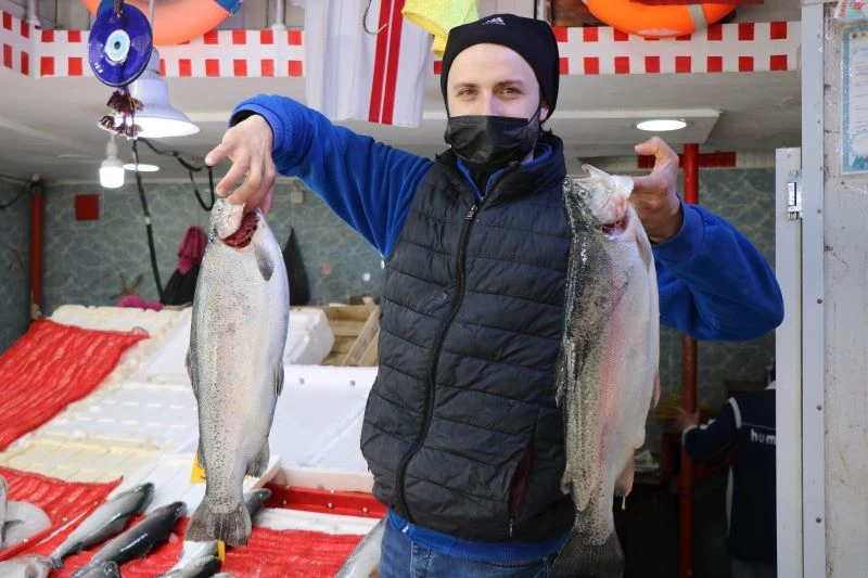 Vatandaşların tercihi alabalık, levrek ve çipura
