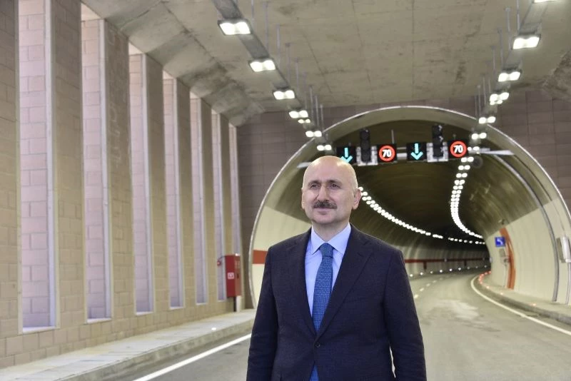 Kürtün Ayrım Kavşağı ve Tüneli törenle hizmete girdi
