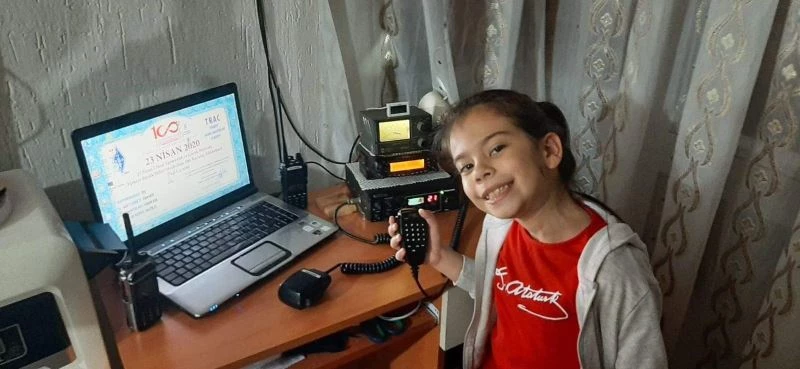 Amatör telsizciler 23 Nisan’ı frekanslarda kutladı
