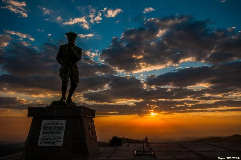 Kocatepe’de gün batımı manzarası görenleri mest etti
