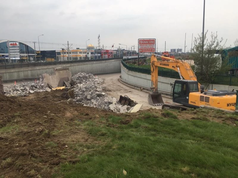 Yollar genişliyor, trafik rahatlıyor
