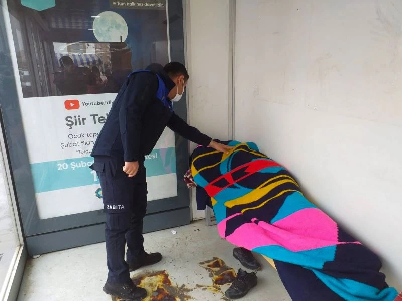 Diyarbakır’da sokaklarda kalan 144 kişi otellere yerleştirildi
