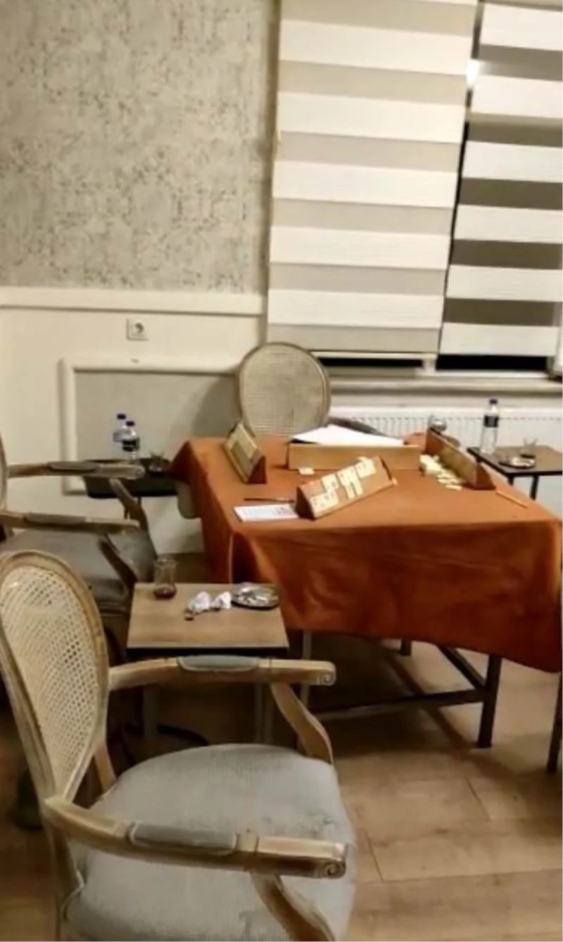 Kafeye çevrilen evde okey oynarken yakalandılar
