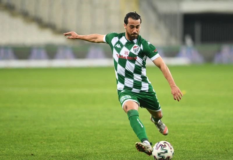 Bursasporlu futbolcuların adı Süper Lig takımları ile anılıyor
