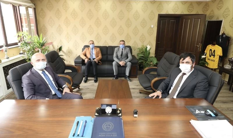 Ağrı Valisi Varol’dan, Gençlik ve Spor İl Müdürü İsmail Çalgan’a hayırlı olsun ziyareti
