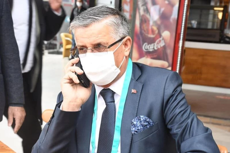 Belediye başkanı, tam kapanma için vatandaşa şahsi numarasını dağıttı
