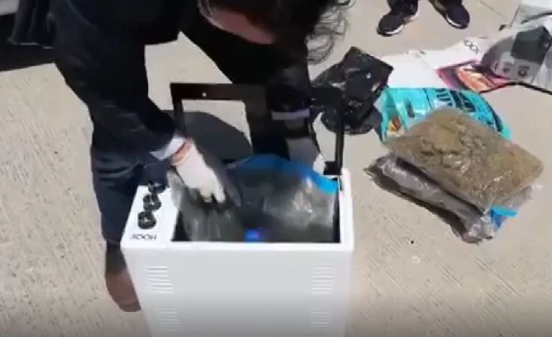 Yolcu otobüsündeki fırının içinden 6 kilo uyuşturucu çıktı
