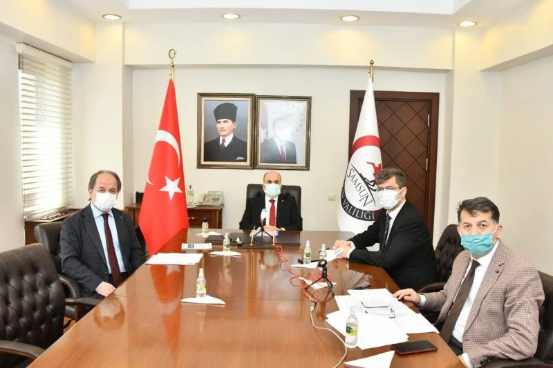 Samsun Valisi: “Tam kapanmada aynı evdeki aile fertleri dışında kimseyle temas edilmemeli”
