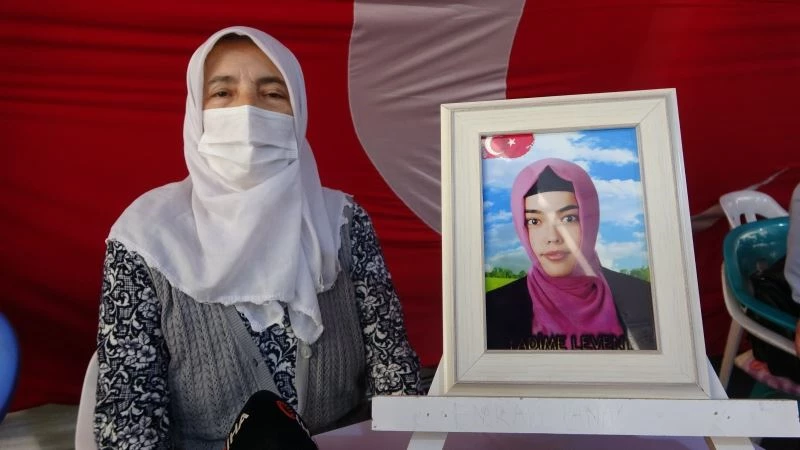 HDP önündeki yüreği yanık anne: 