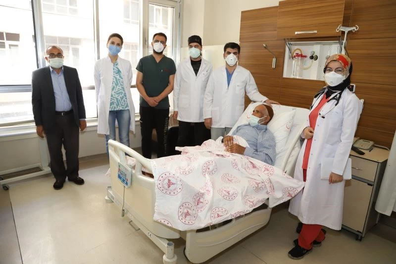 Adıyaman’da tavı yöntemi ile kalp kapağı değiştirildi
