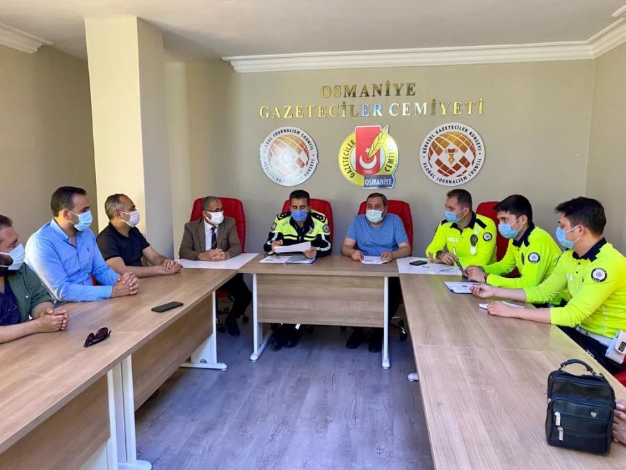 Trafik Sorunlarının Çözümü; Bilinçli Sürücü, Bilinçli Yaya ve Bilinçli Trafik Kullanıcısı