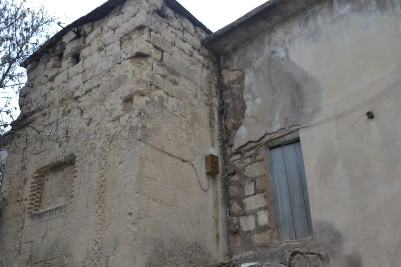 Batman’daki 600 yıllık tarihi Hıdır Bey Camisi bakımsızlıktan yıkılmak üzere
