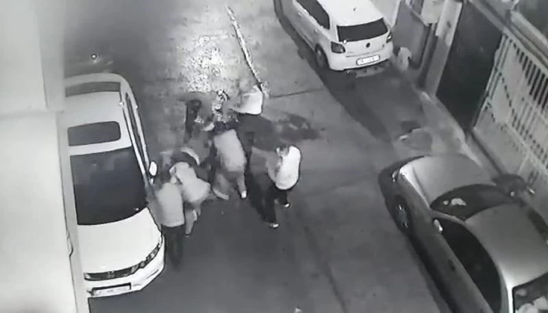 Gürültü yapan komşularını ikaz edince tekme tokat darp edildiler
