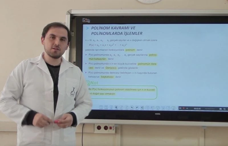 Sınavlara hazırlanan öğrencilere uzaktan eğitim desteği
