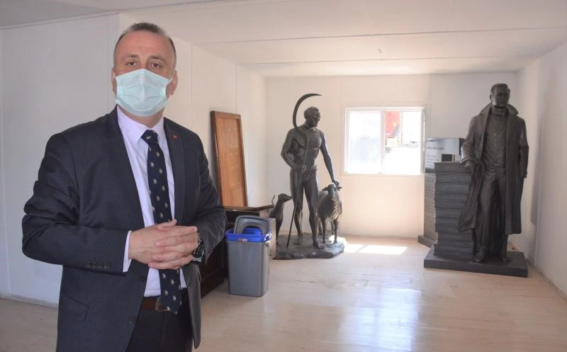 Sinop’ta sokaklarda ismi olanların büstleri de olacak
